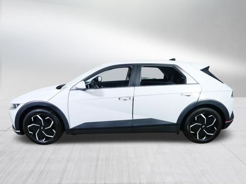 Used 2023 Hyundai Ioniq 5 SEL w/ Cargo Package AWD/4WD image 4