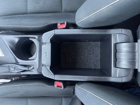 Used 2015 Toyota RAV4 XLE AWD/4WD image 28