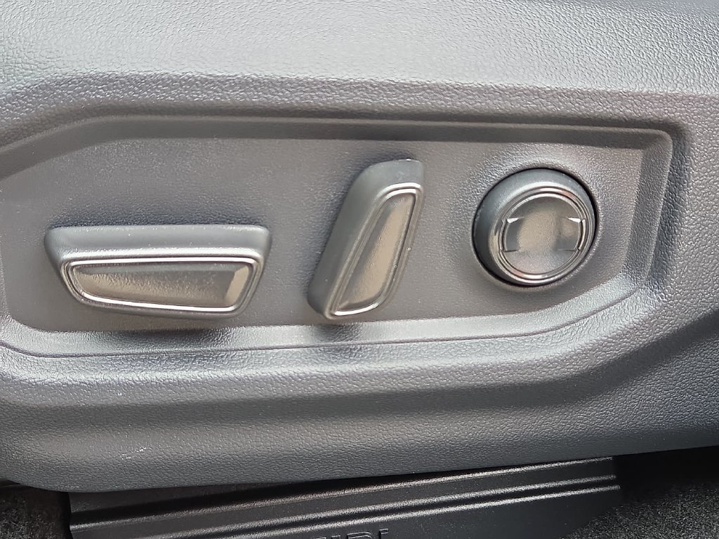 New 2026 Toyota Tundra Limited AWD/4WD image 19