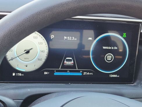 Used 2024 Hyundai Santa Cruz SEL w/ Activity Package image 11