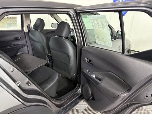 Used 2023 Nissan Kicks S image 32