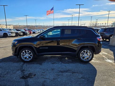 Used 2022 Jeep Compass Latitude image 7