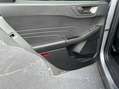 Certified 2022 Ford Escape SE w/ SE Sport Appearance Package image 22