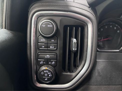 Used 2022 Chevrolet Silverado 1500 LT w/ Safety Package AWD/4WD image 22