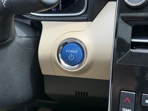 Used 2020 Toyota Avalon Limited w/ Advanced Safety Package FWD image 29