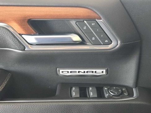 Certified 2022 GMC Sierra 1500 Denali image 22