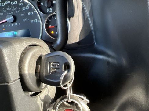 Used 2019 Chevrolet Express 3500 Extended w/ Power Convenience Package image 15