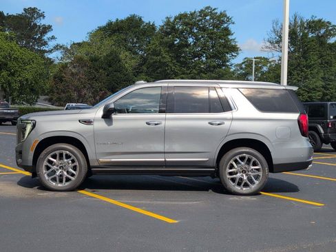 New 2026 GMC Yukon Denali w/ Denali Reserve Package AWD/4WD image 2