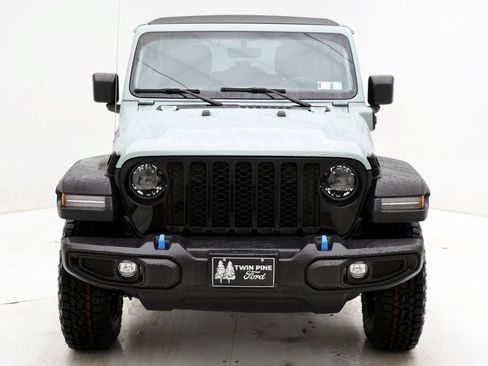 Used 2023 Jeep Wrangler Unlimited w/ Sun & Screen Package image 5