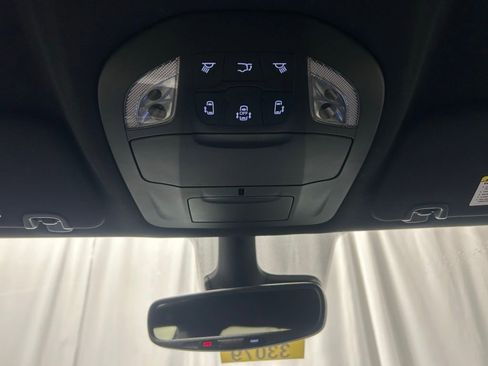New 2026 Chrysler Pacifica Select image 18