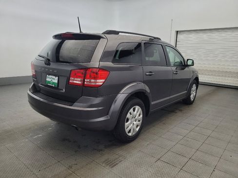 Used 2019 Dodge Journey SE FWD image 9