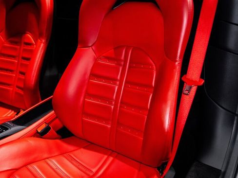 Used 2021 Ferrari F8 Tributo RWD image 13