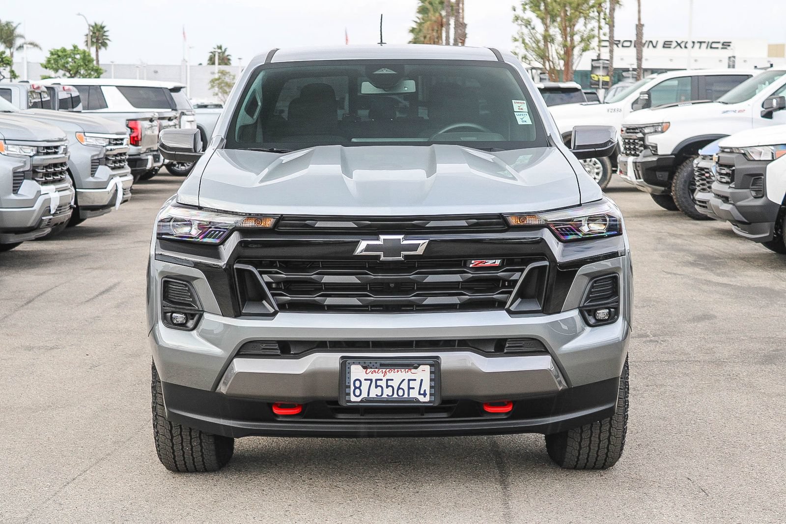 Used 2025 Chevrolet Colorado Z71 AWD/4WD image 2