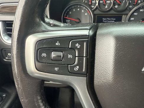 Used 2021 Chevrolet Suburban LT w/ LT Signature Package image 32