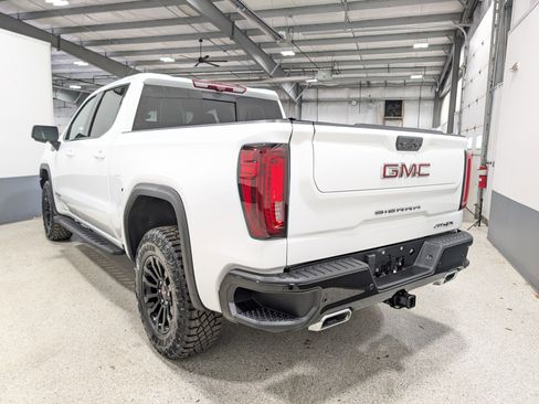 Used 2023 GMC Sierra 1500 AT4X AWD/4WD image 5
