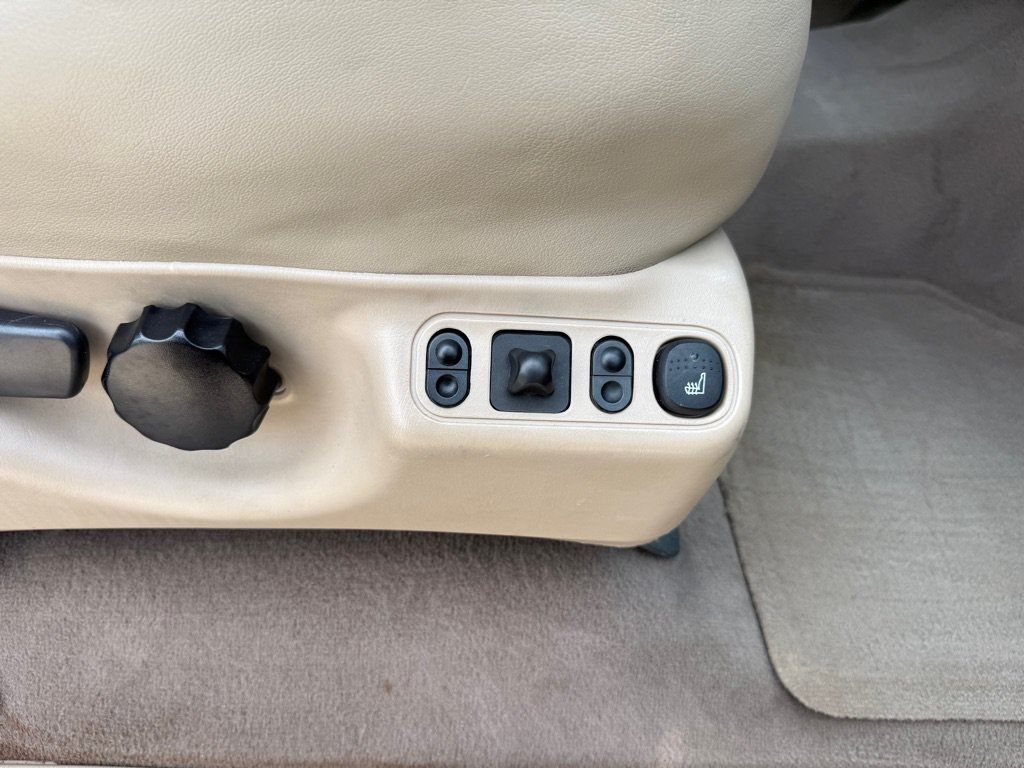 Used 2003 Ford Excursion Limited RWD image 22