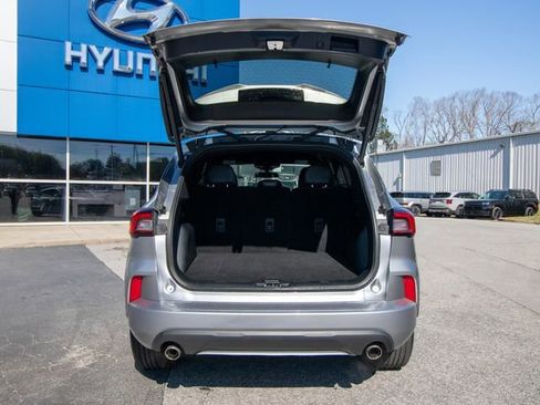 Used 2024 Ford Escape ST-Line w/ Cold Weather Package image 8