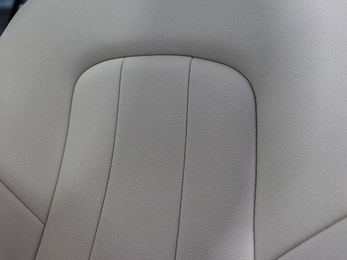 Used 2022 Mercedes-Benz GLB 250 image 26