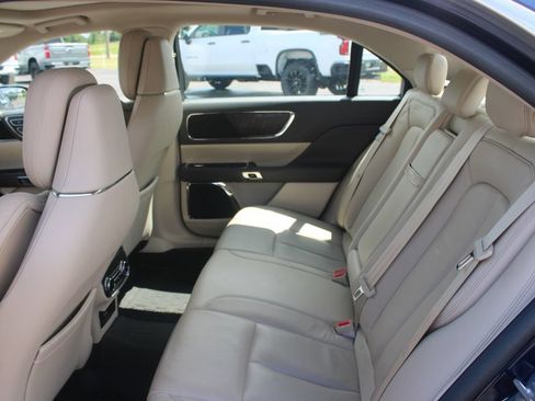 Used 2017 Lincoln Continental Reserve w/ Climate Package FWD image 17