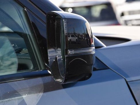 New 2026 INFINITI QX80 4WD w/ Sport Exterior Package image 27