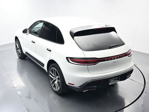 Certified 2024 Porsche Macan image 35