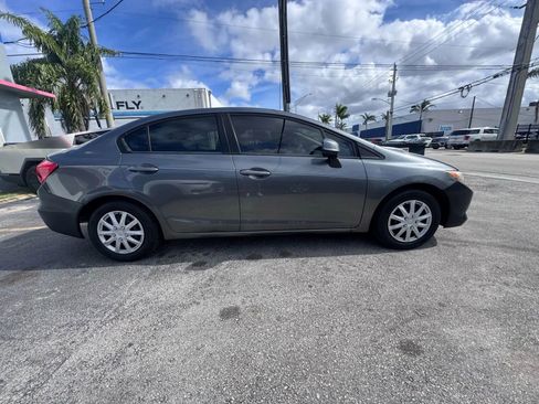 Used 2012 Honda Civic LX image 6