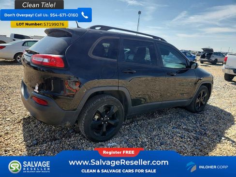 Used 2018 Jeep Cherokee Latitude w/ Altitude Package FWD image 4