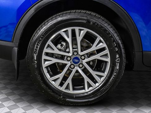 Used 2022 Ford Escape SEL w/ Technology Package image 29