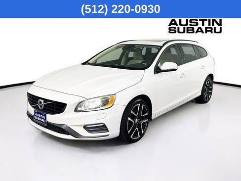 Used 2018 Volvo V60 T5 Dynamic w/ Vision Package image 3