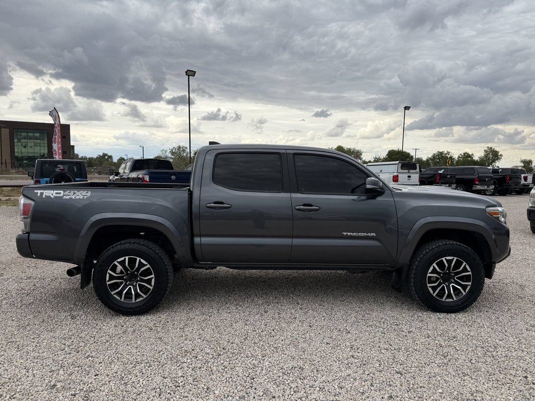 Used 2021 Toyota Tacoma TRD Sport w/ Technology Package AWD/4WD image 12