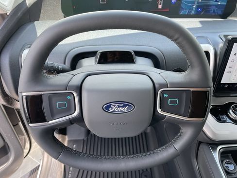 New 2026 Ford Expedition Active RWD image 32