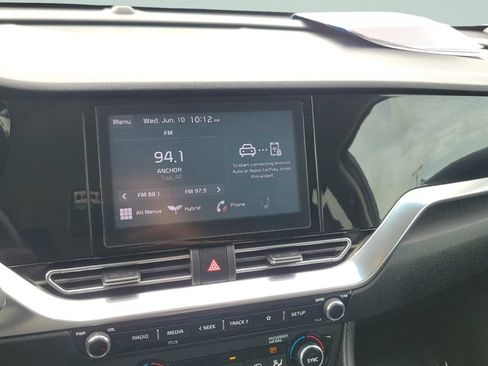 Used 2022 Kia Niro LXS FWD image 14