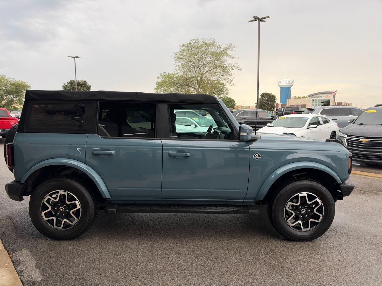 Used 2022 Ford Bronco Outer Banks AWD/4WD image 8