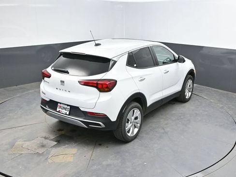 Used 2025 Buick Encore GX Preferred AWD/4WD image 25