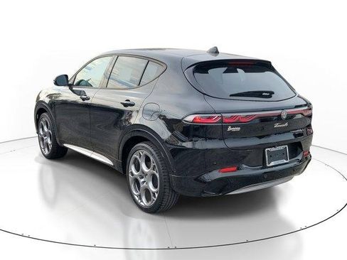 Used 2024 Alfa Romeo Tonale Ti image 3