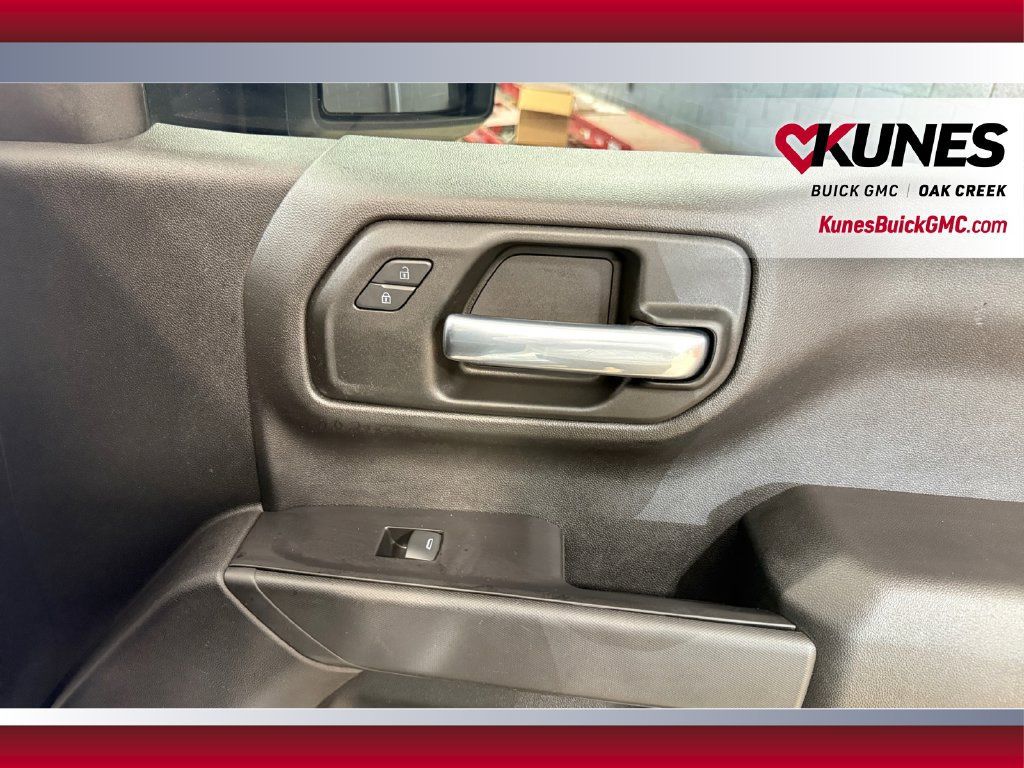 Used 2021 Chevrolet Silverado 1500 Custom w/ Custom Max Trailering Package AWD/4WD image 34