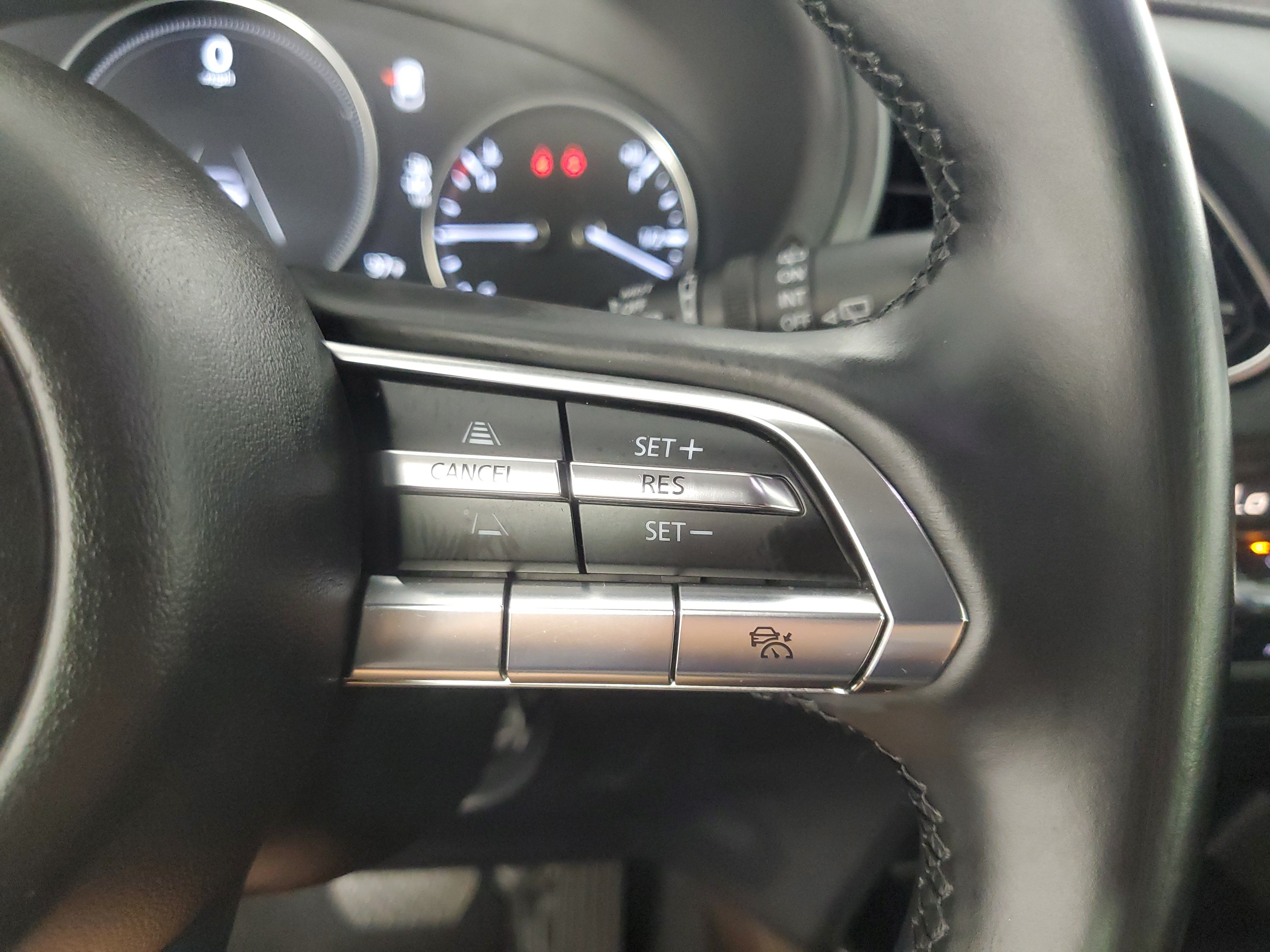 Used 2021 MAZDA CX-30 FWD 2.5 S w/ Premium Package image 24