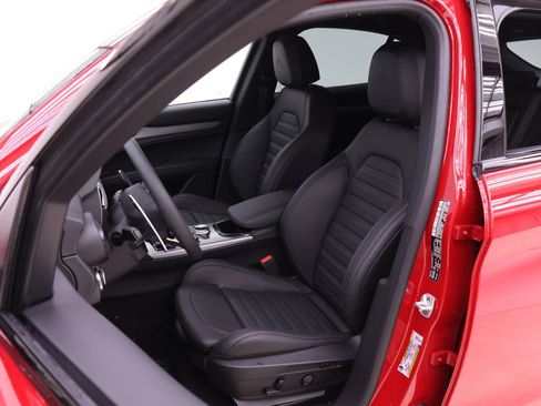 New 2026 Alfa Romeo Stelvio Sprint w/ Convenience Package AWD/4WD image 7