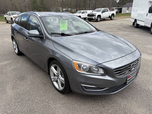 Used 2016 Volvo V60 T5 Premier w/ Technology Package AWD/4WD image 13