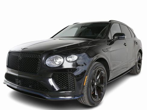 Used 2025 Bentley Bentayga image 9