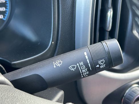 Used 2022 GMC Canyon Elevation image 26