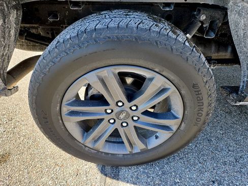 Used 2023 Ford F150 Lariat w/ Equipment Group 502A High AWD/4WD image 36