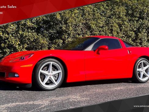 Used 2013 Chevrolet Corvette Coupe image 1