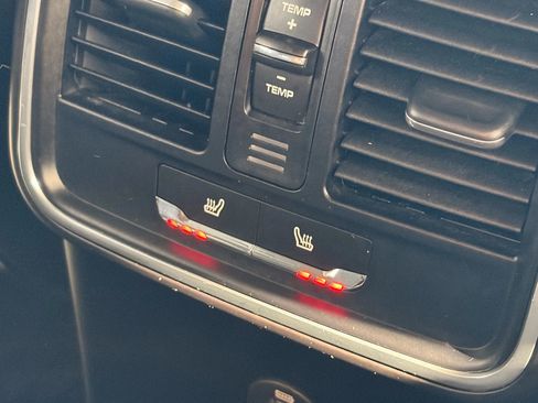 Used 2017 Porsche Macan image 24