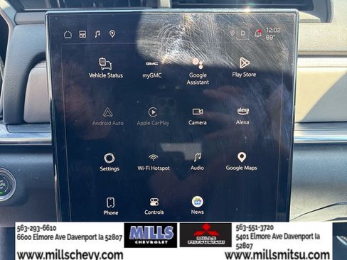 Used 2025 GMC Terrain Elevation w/ Technology Package II AWD/4WD image 17