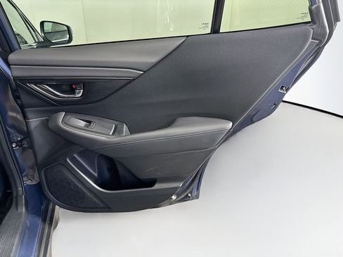 Used 2025 Subaru Outback Premium image 31