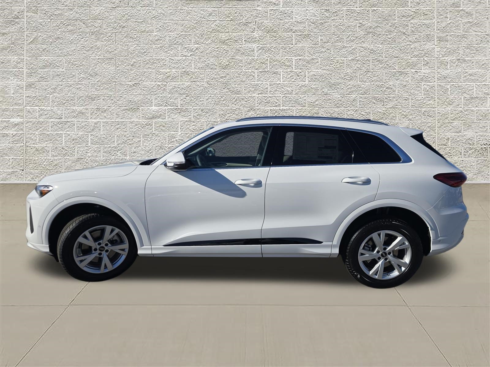 New 2026 Audi Q5 Premium AWD/4WD image 4