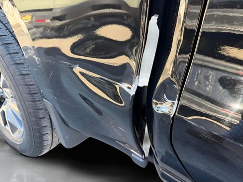 Used 2022 Chevrolet Silverado 1500 RST w/ Convenience Package II image 17