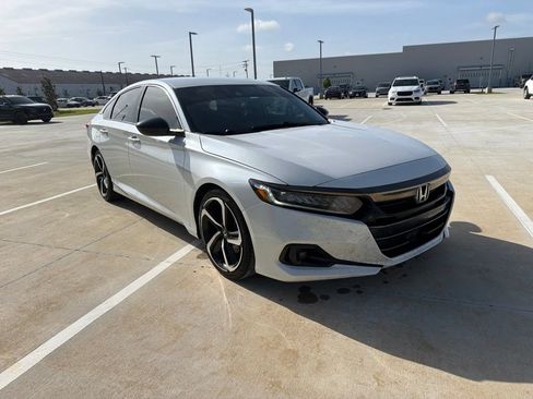 Used 2021 Honda Accord Sport Special Edition image 3