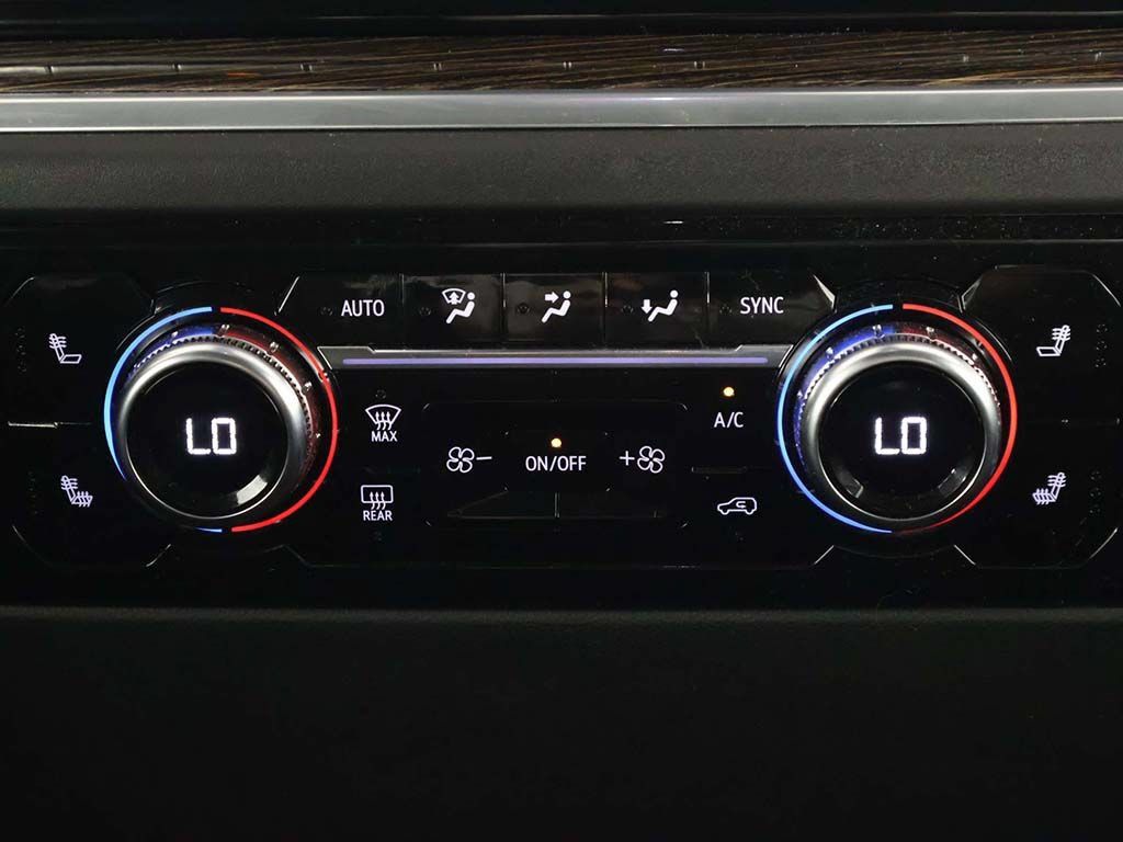 Used 2024 GMC Sierra 1500 Elevation AWD/4WD image 38